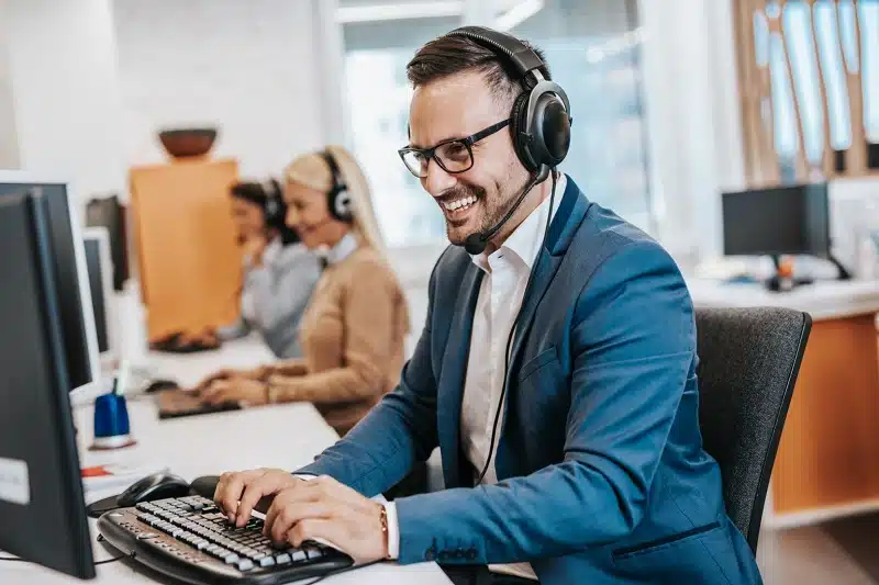 Quel message d’accueil téléphonique pour améliorer l’image de votre entreprise ?